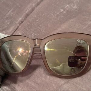 QUAY AFTER HOURS SUNGLASSES (clear ish/Gray/purple)